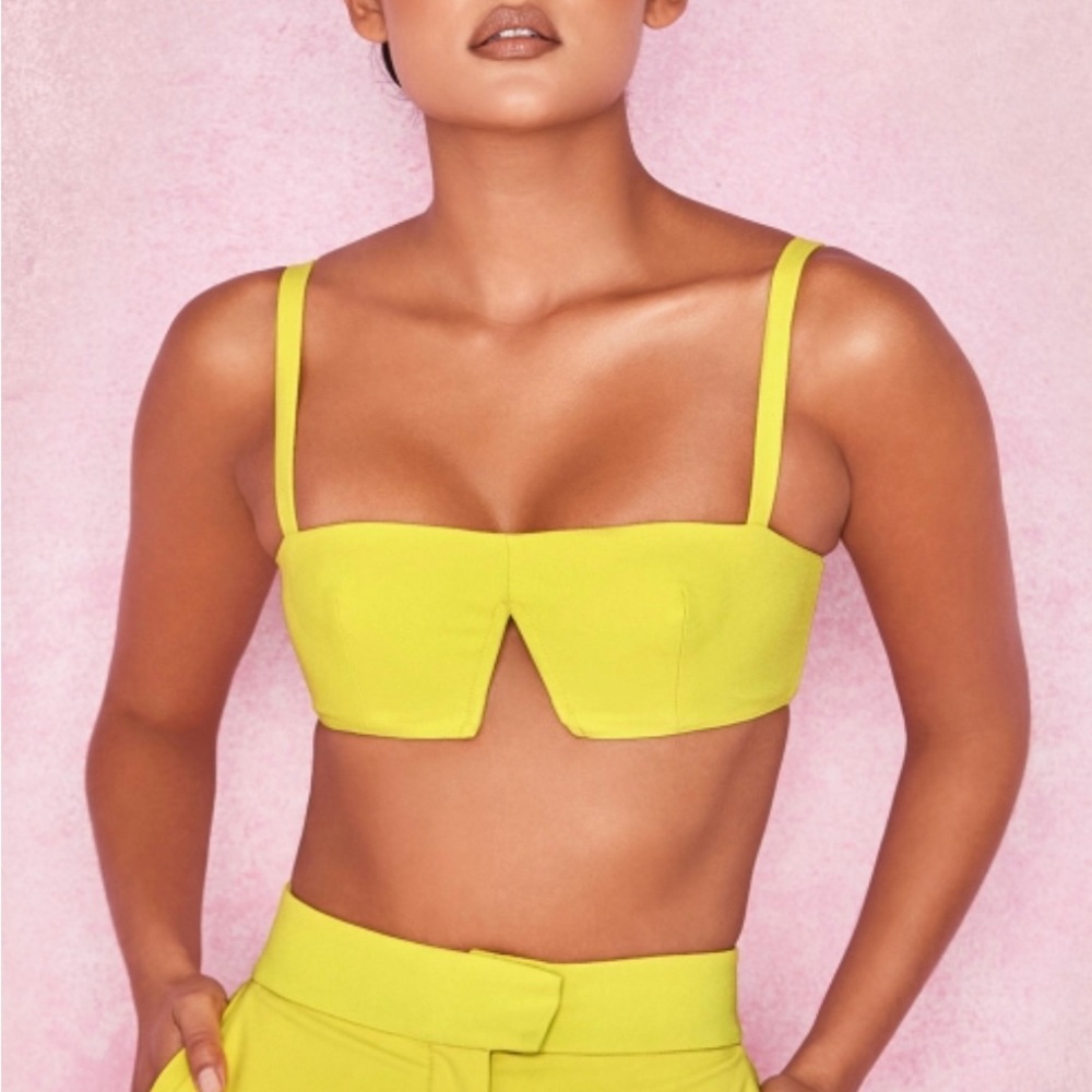 HOUSE OF CB Leela Crepe V Wire Crop Top